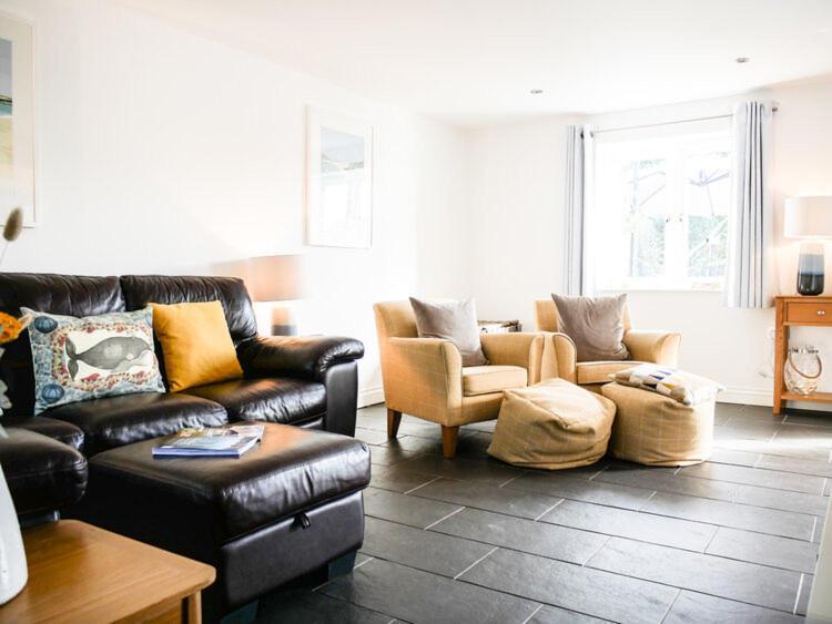 Padstow Escapes - Trewellen Luxury Holiday Cottage Saint Merryn Екстериор снимка